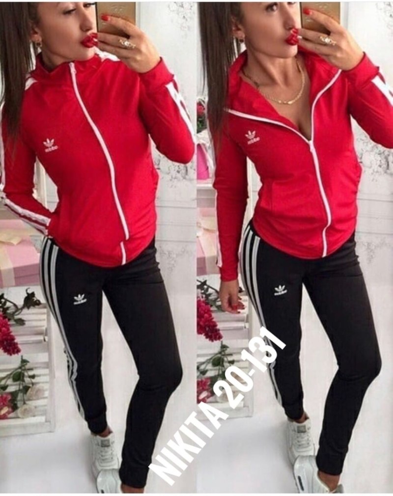 Спортивный костюм женский