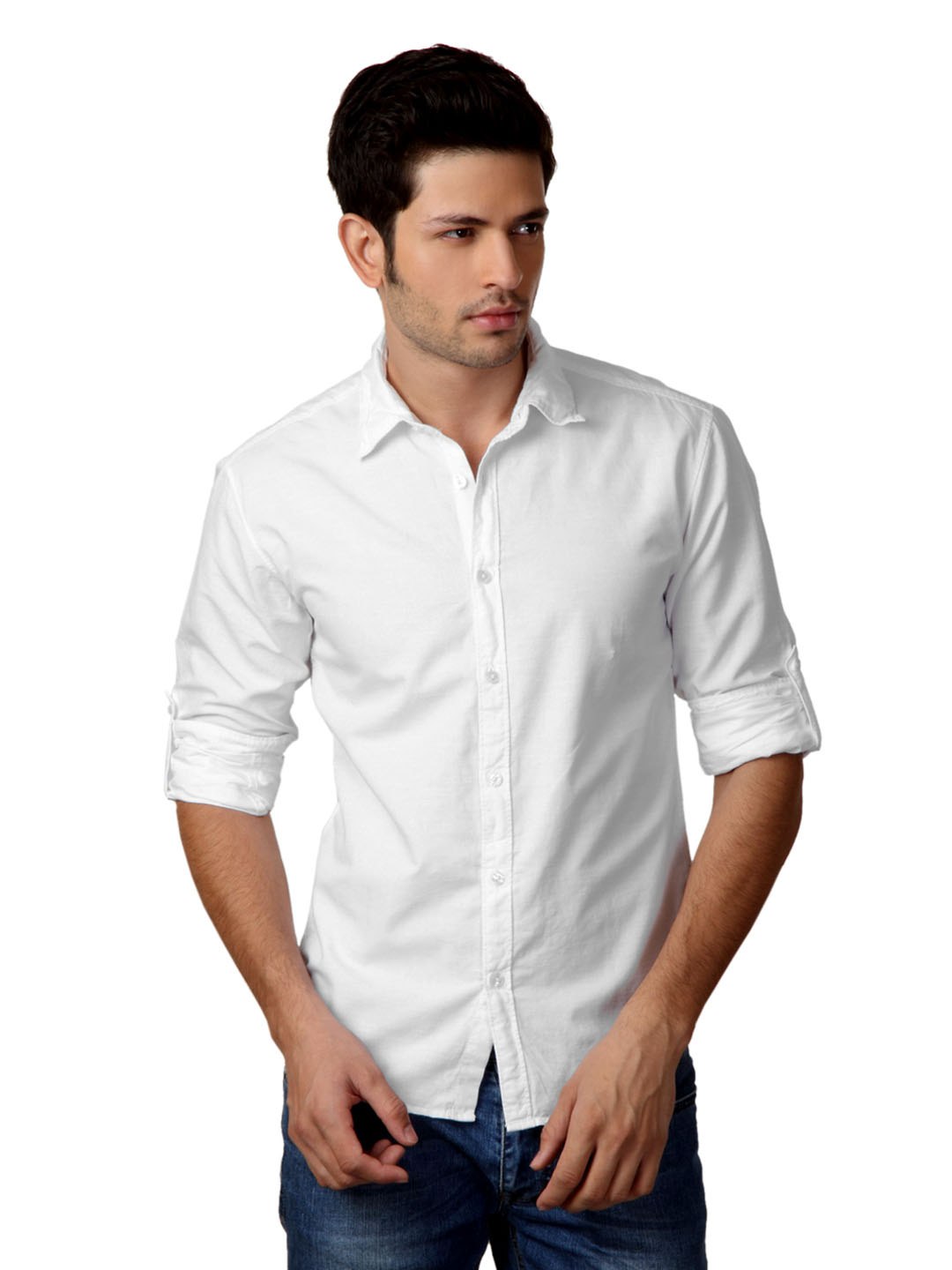 Shirt white. Мужчина в белой рубашке. Мужчина в рубашке на белом фоне. Белая рубашка мужская с подогнутыми рукавами. Белая рубашка без галстука.