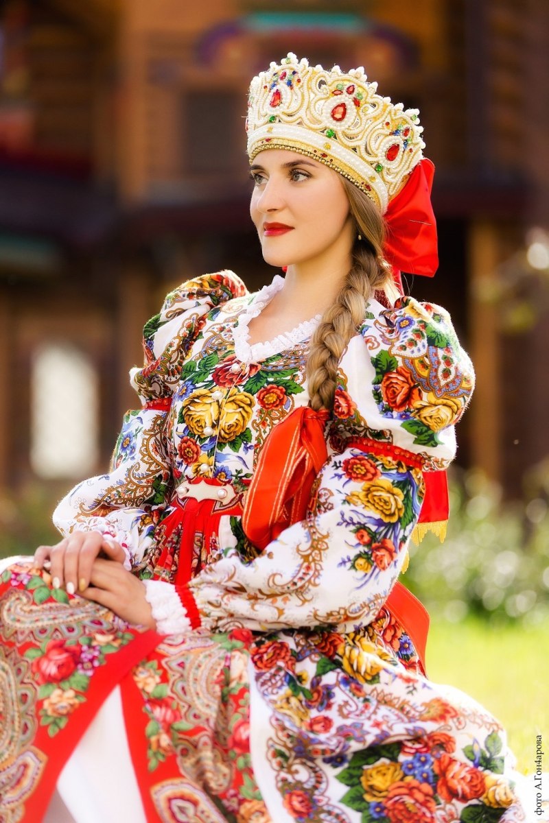 Шикарные русские народные костюмы