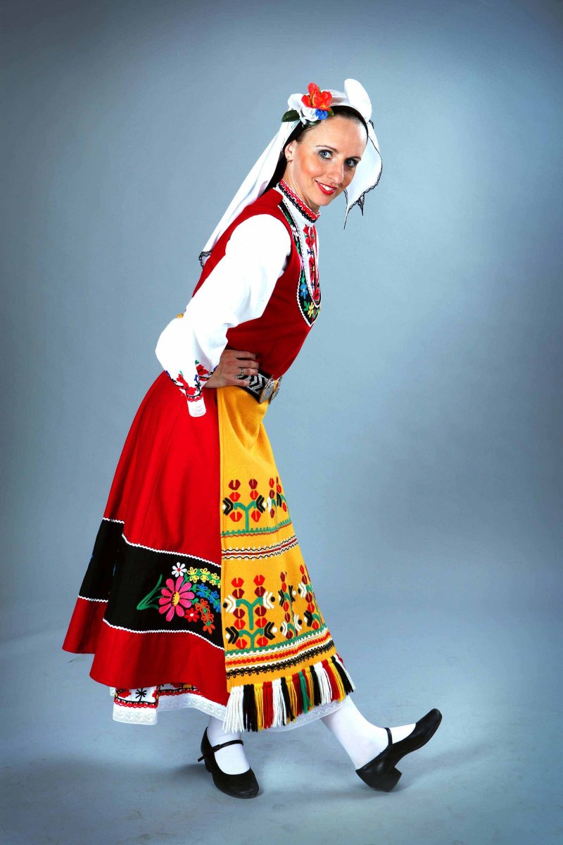 Национальный костюм Болгар