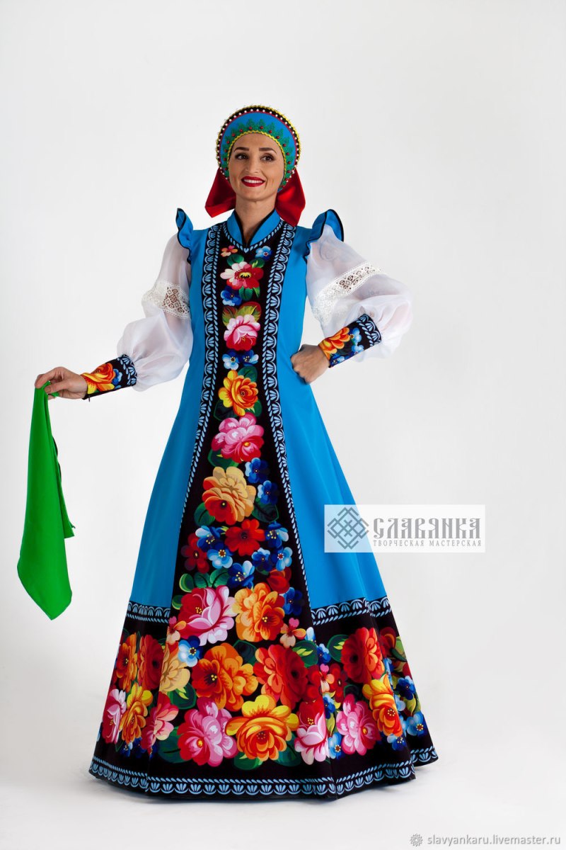 Стилизованный народный костюм женский
