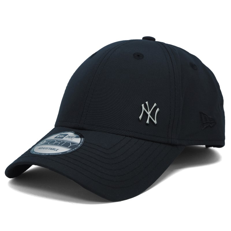 Бейсболка New era белая