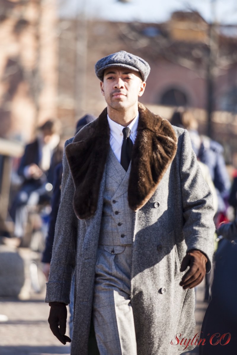 Мирослава Дума кепка Street Style