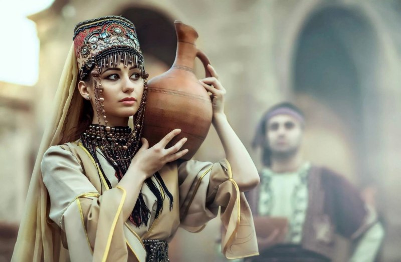 Грузинка Национальная Грузинская одежда женская