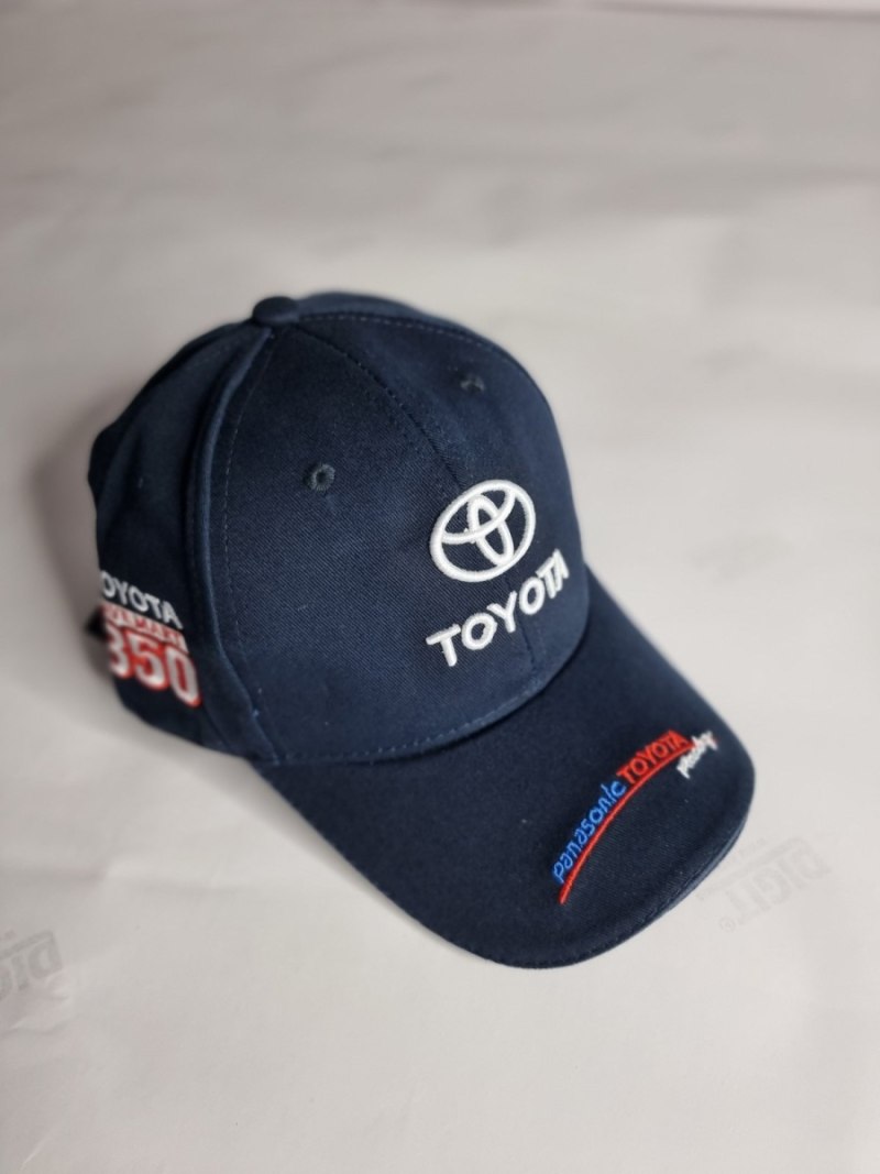 Бейсболка Toyota серая