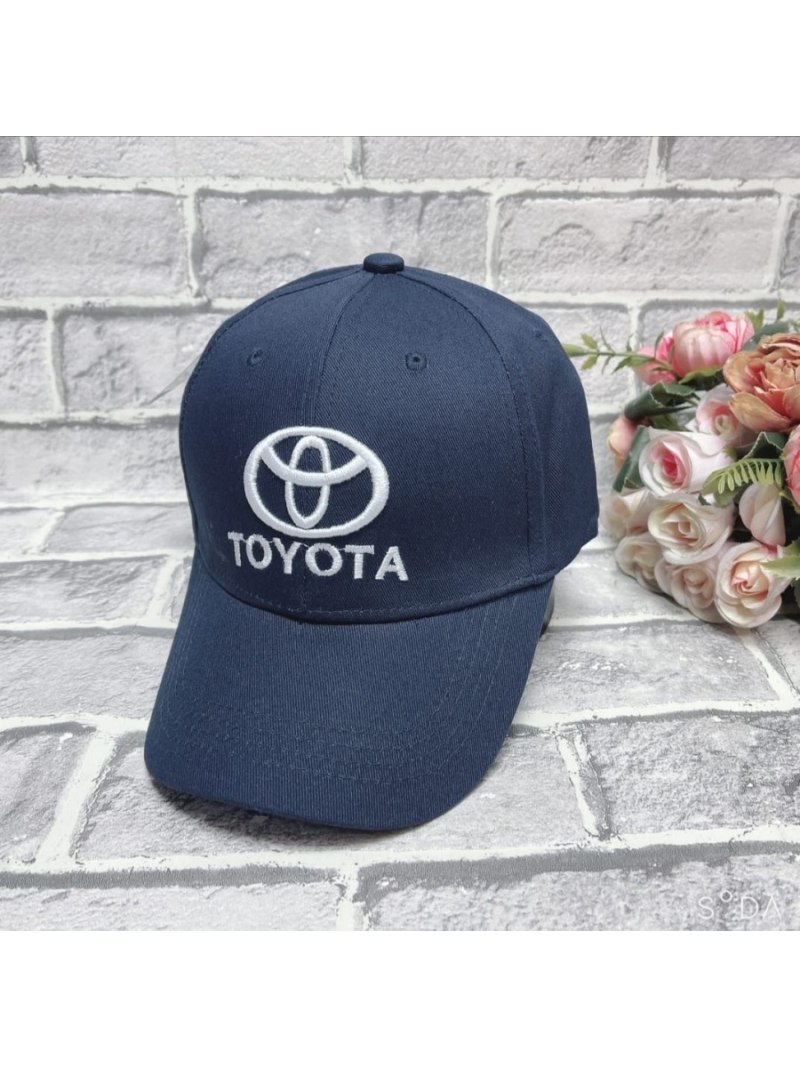 Кепка Понтиак и кепка Тойота