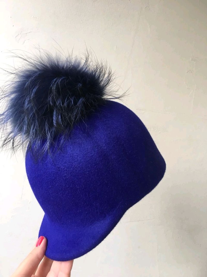 Zara бейсболка с помпоном