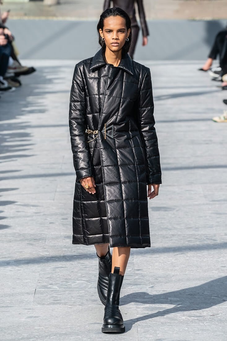 Пуховик bottega veneta