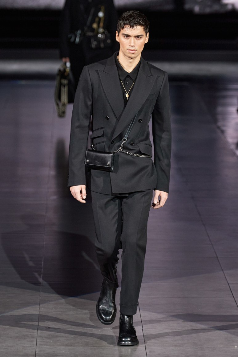 Мужская одежда Valentino 2020 2021