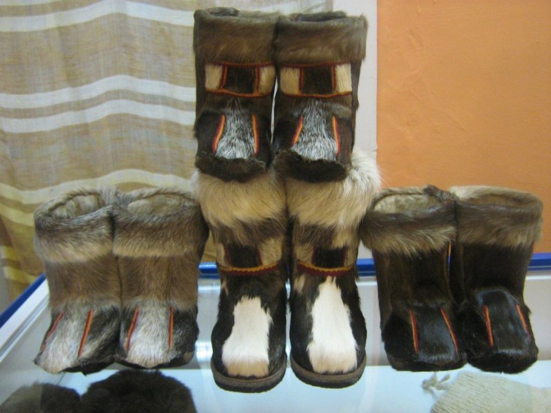 Сумка из шкурок оленя