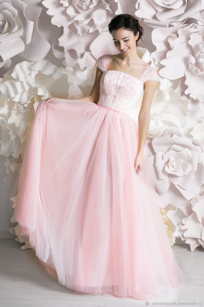 Платье Ball Gown