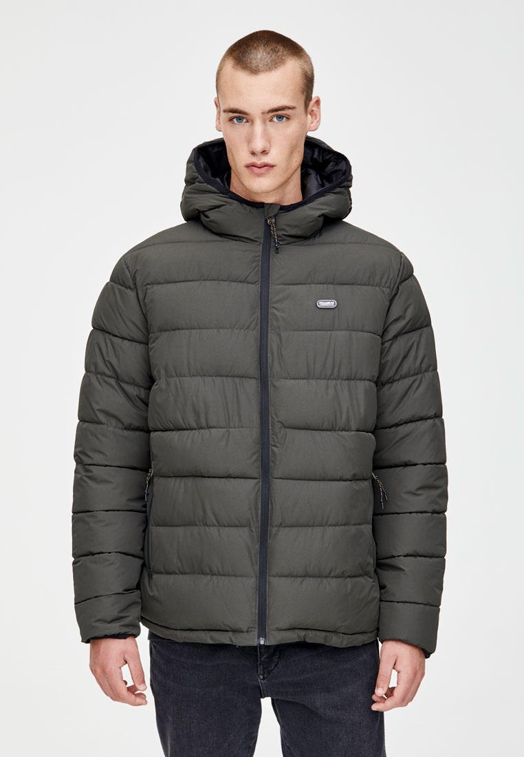Стёганое длинное пальто- пуховик Pull&Bear