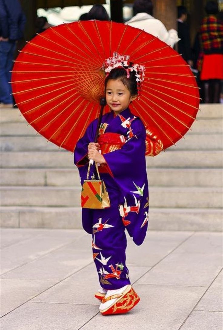 Японские дети в кимоно