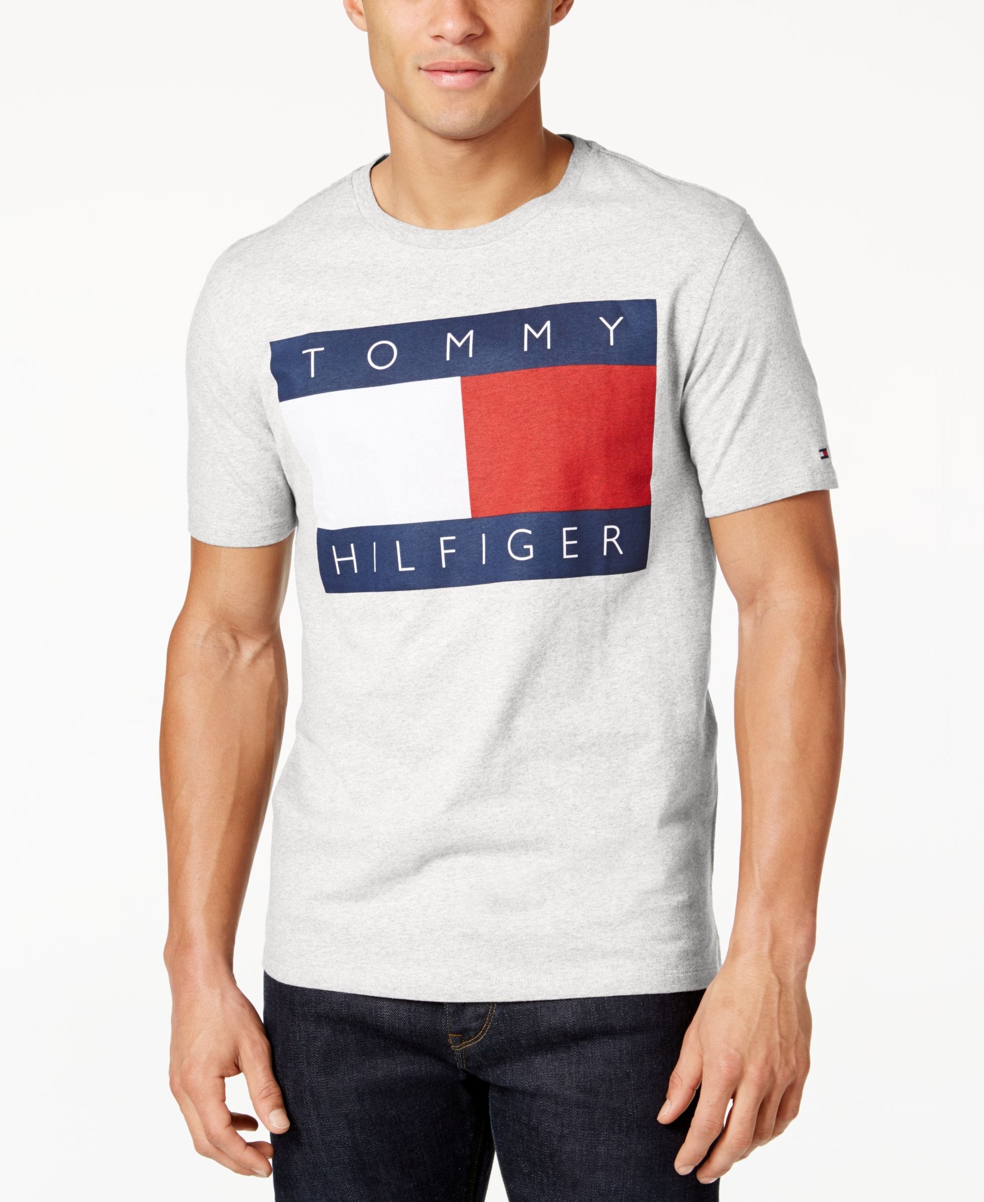 Tommy hilfiger перевод. Томи зилыинер. Томми Хилфигер. Tommy Хилфигер сайт. Томи хил фмгер.