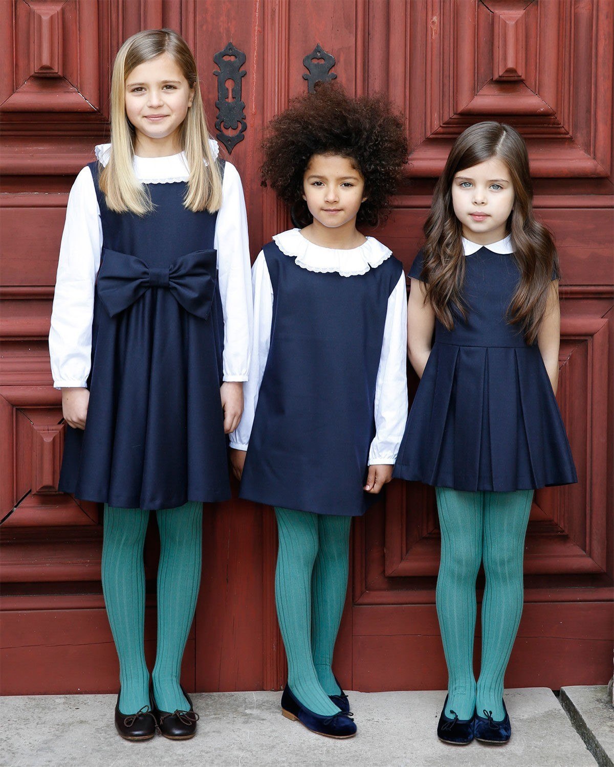 Ребенка одевать в школу. Школьная форма мода 2023-2024. Школьная форма 2022-2023. Стильная Школьная форма. Школьная мода для девочек.