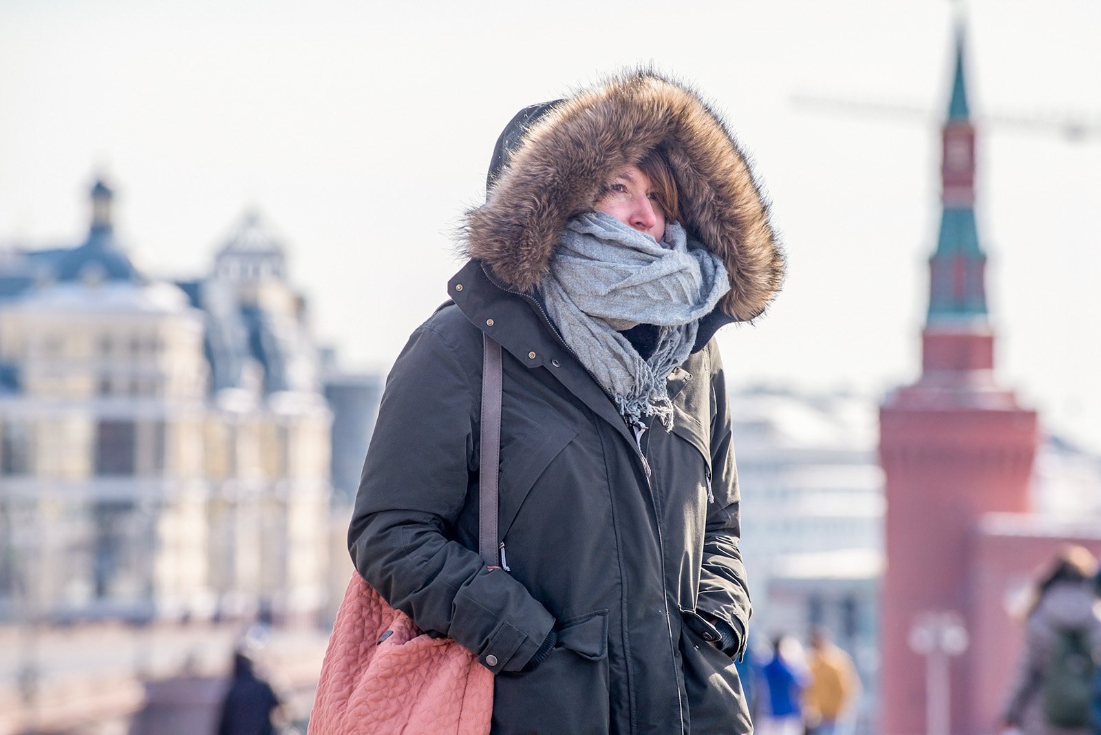 Похолодание. Холод в Москве. В Москве похолодает. Похолодание в Москве. Москвич зимой.