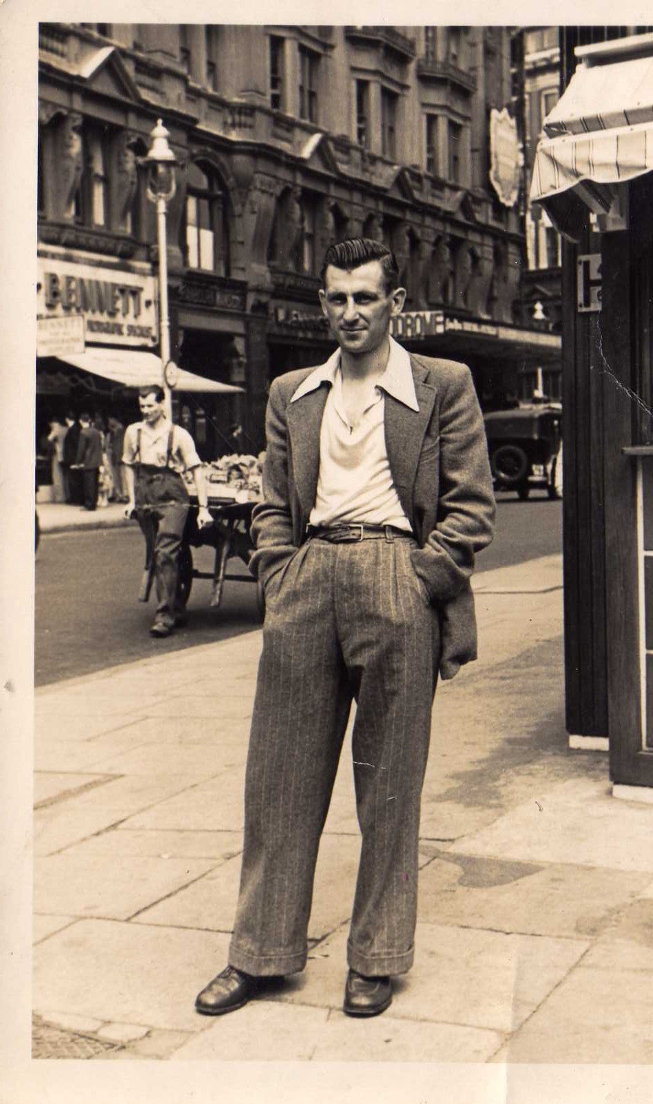 Х 50 мужчин. Мода 1950-х годов мужчины. 50е мода мужчины. 1950s Mens Fashion. Мужская мода Франция 1950.
