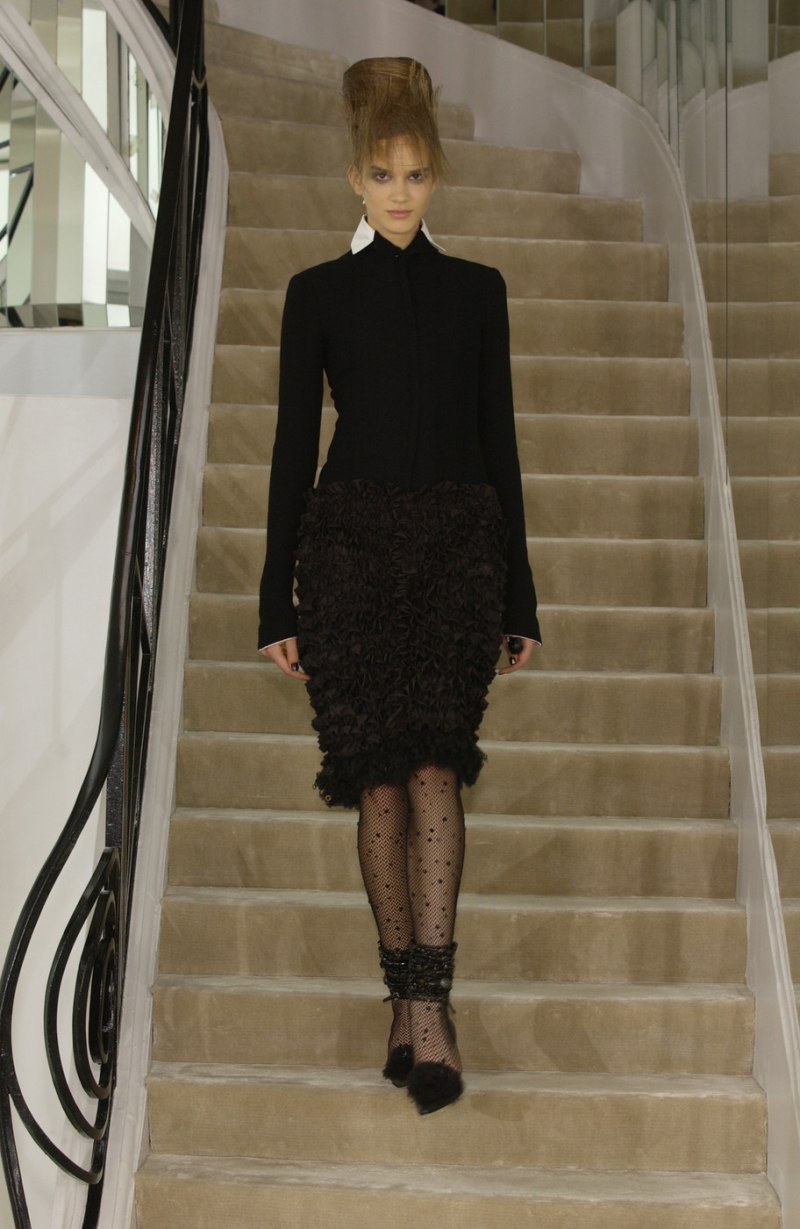 стиль шебби шик в одежде. Shabby chic стиль в одежде. шанель 2000 года выпуска. водянова подиум 2002. мода 2002 в россии.