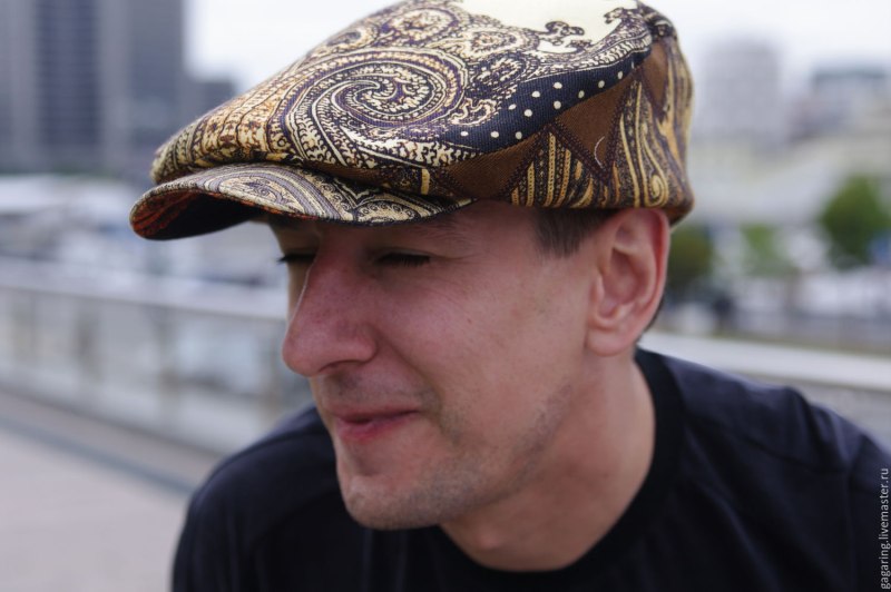 Дебил в кепке