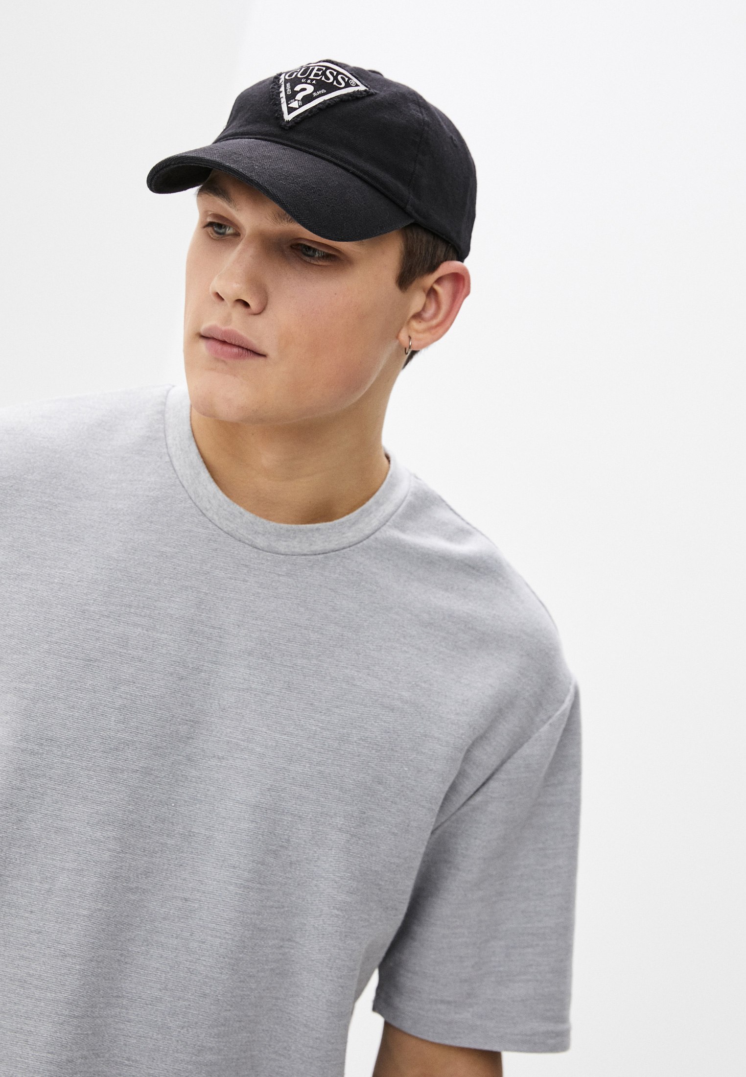 Кепка guess. Бейсболка Гуесс. Кепка Гуесс черная. Бейсболка guess мужская. Кепка Гесс мужские.