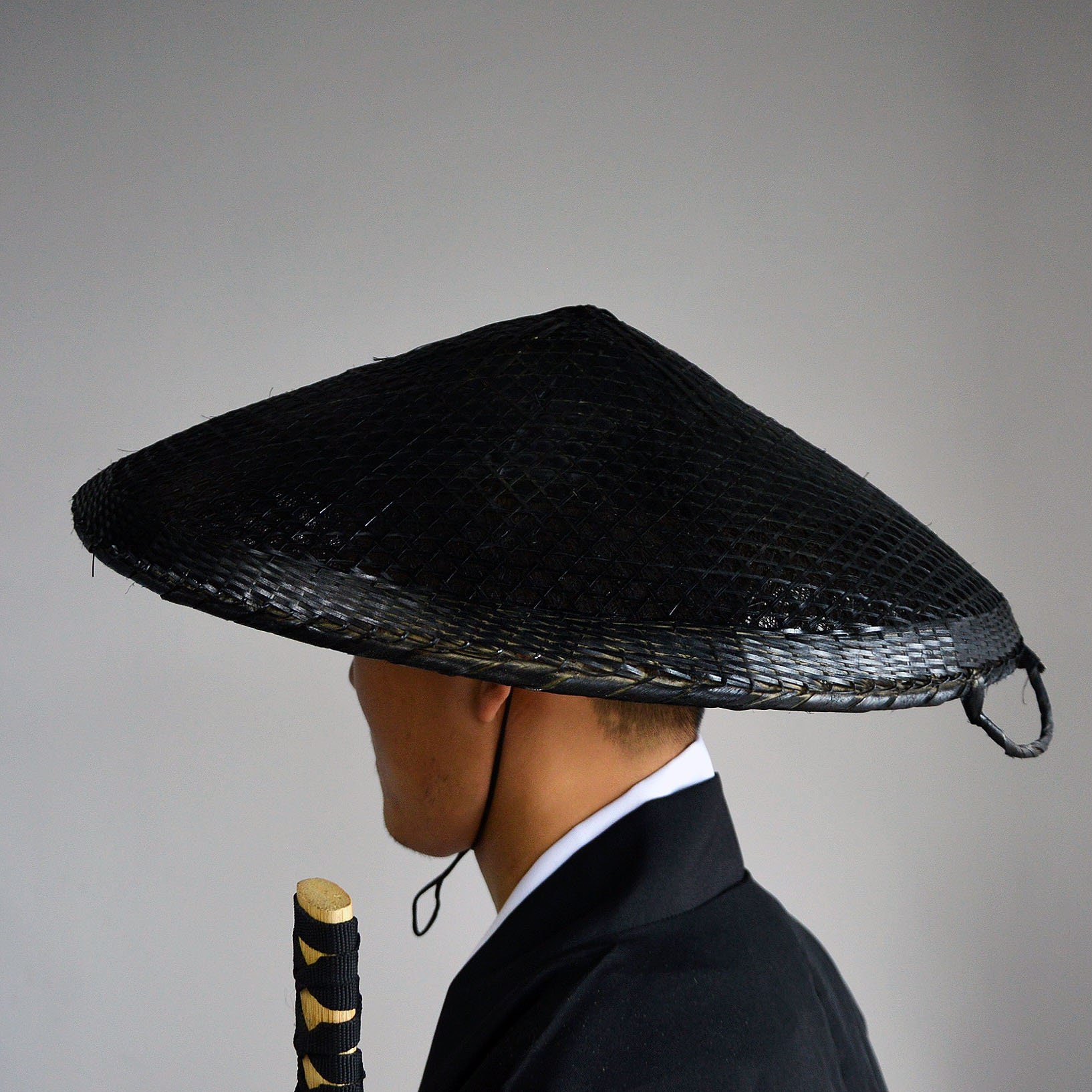 Bamboo hat. Амигаса Ронин. Японская шляпа амигаса. Соломенная шляпа японская у самураев. Шляпа амигаса бамбуковая.