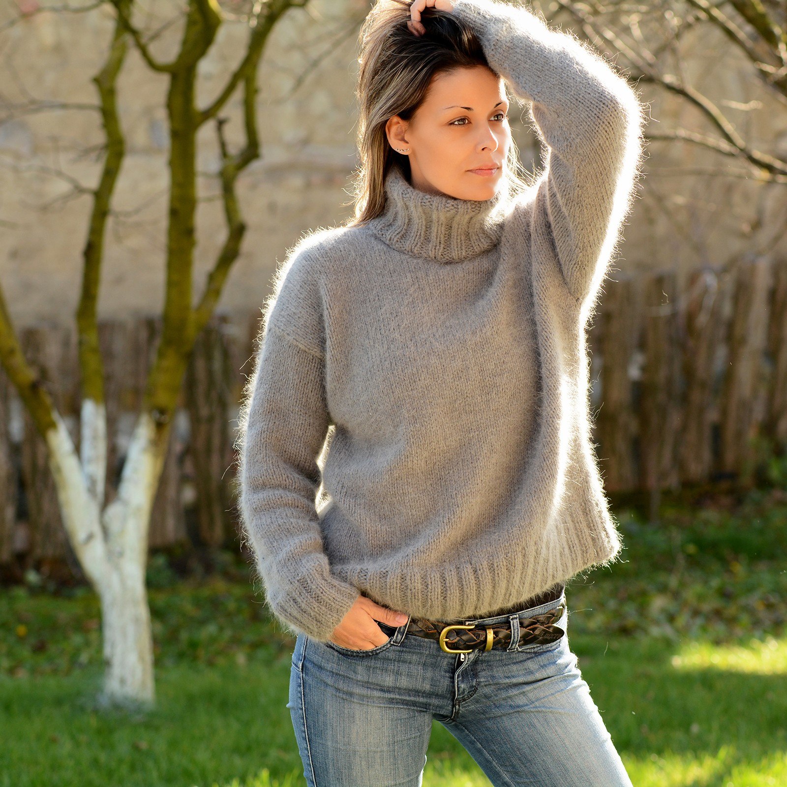 Свитер из ангоры. Turtleneck Sweater Angora. Fuzzy Sweater Angora 100%. Turtleneck EBAY Angora. Turtleneck Sweater stock.