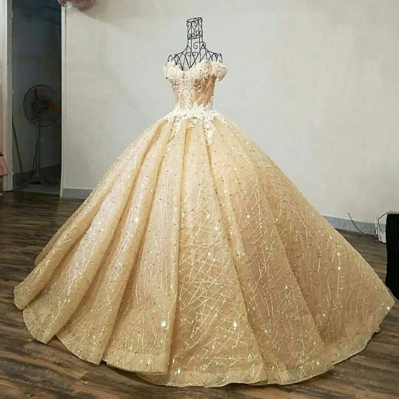 Бальные платья