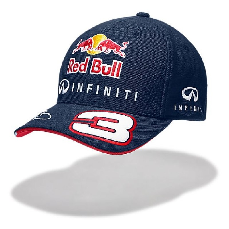 Белая кепка Red bull
