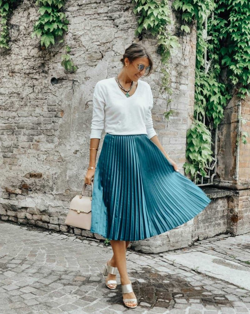 Look зеленая юбка плиссе