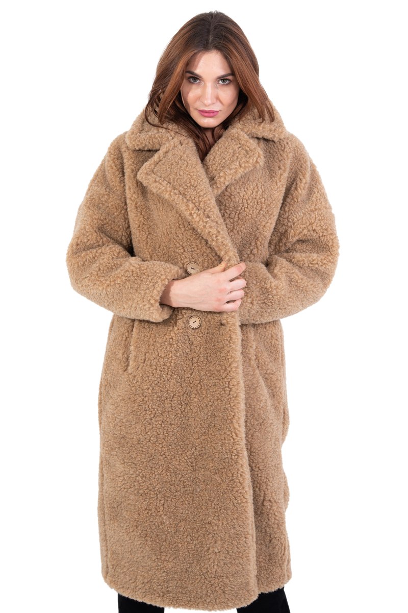Пальто из верблюжьей шерсти