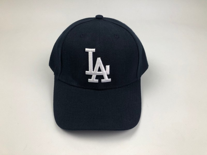Кепка чёрная New era la