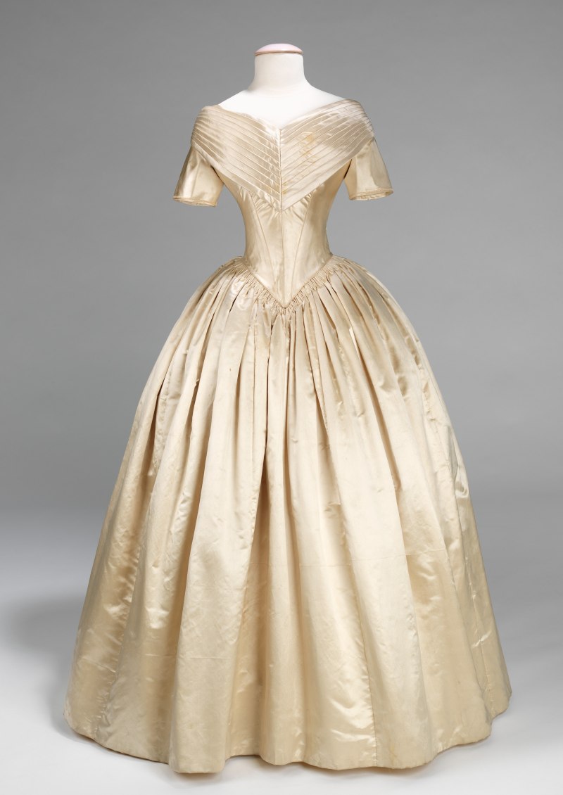 Victorian Fashion 1840