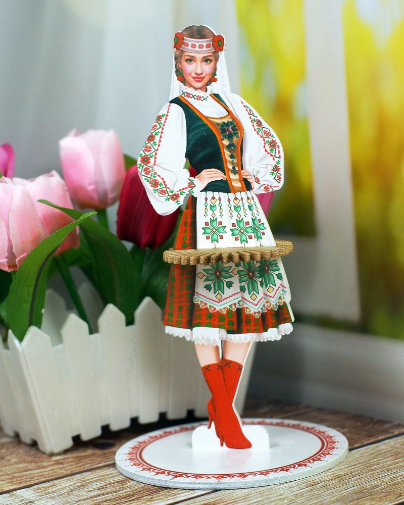 Белорусский национальный костюм женский