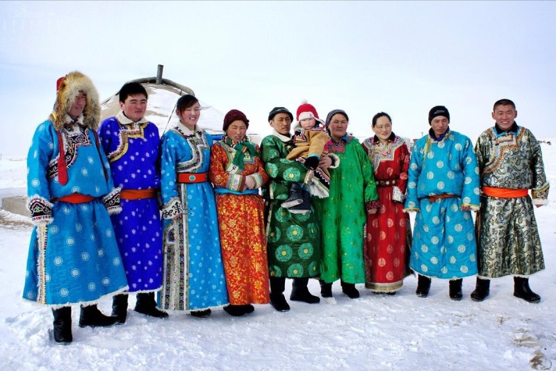Татаро-монгольский национальный костюм