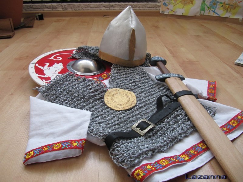 Кольчуга шлем меч щит богатыря