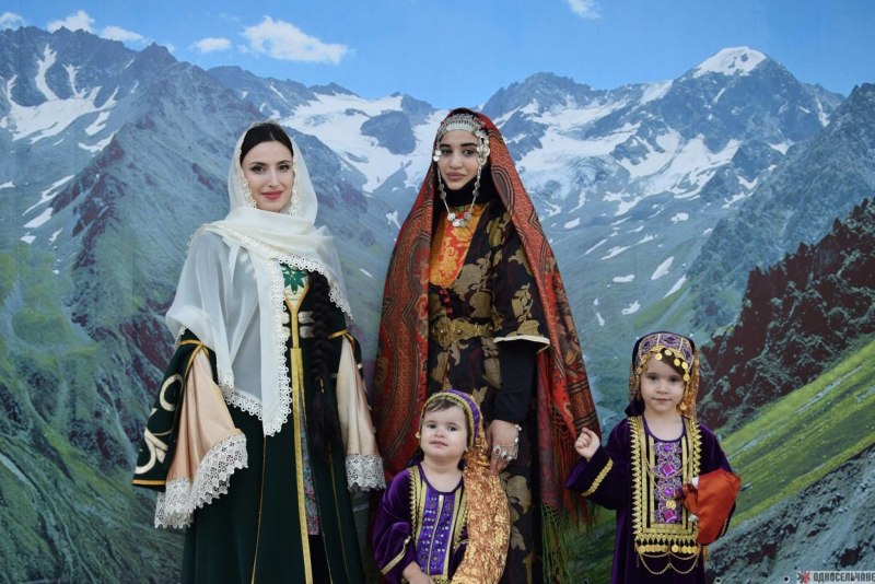 Аварцы Лезгины даргинцы лакцы кумыки