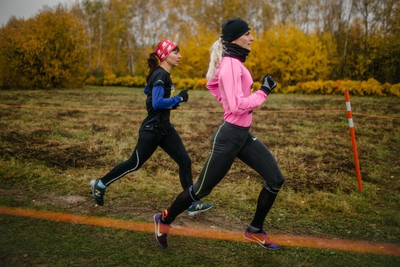 Одежда для спорта на улице осенью