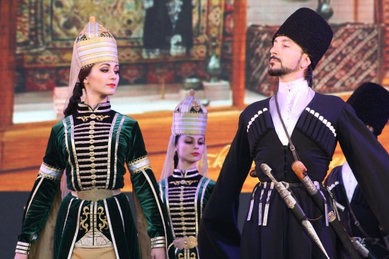Адыги Черкесы кабардинцы