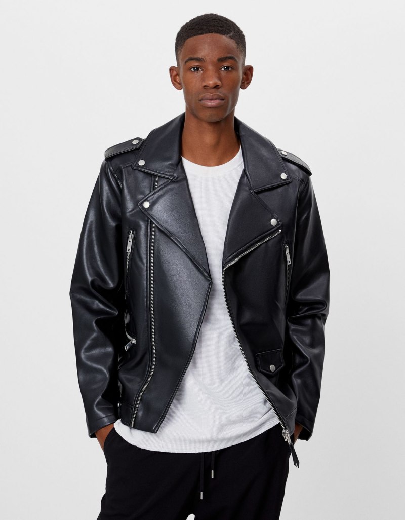 Кожанка Bershka