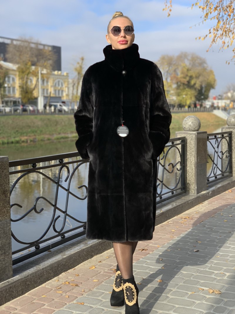Шуба блэкглама норковая