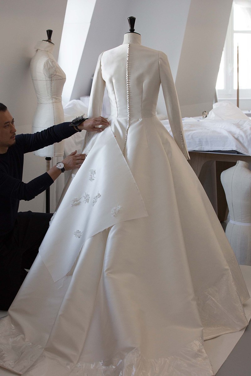 Миранда Керр свадебное платье Dior
