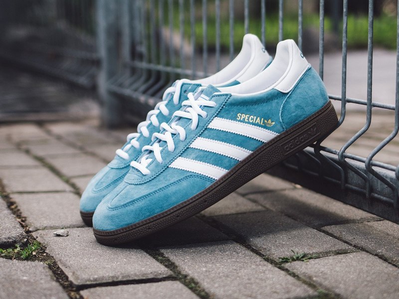 Кроссовки адидас Spezial