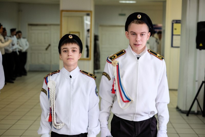 Аксельбант кадетский белый