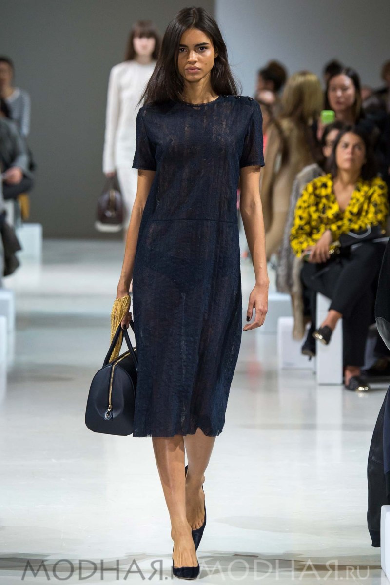 Nina Ricci подиум