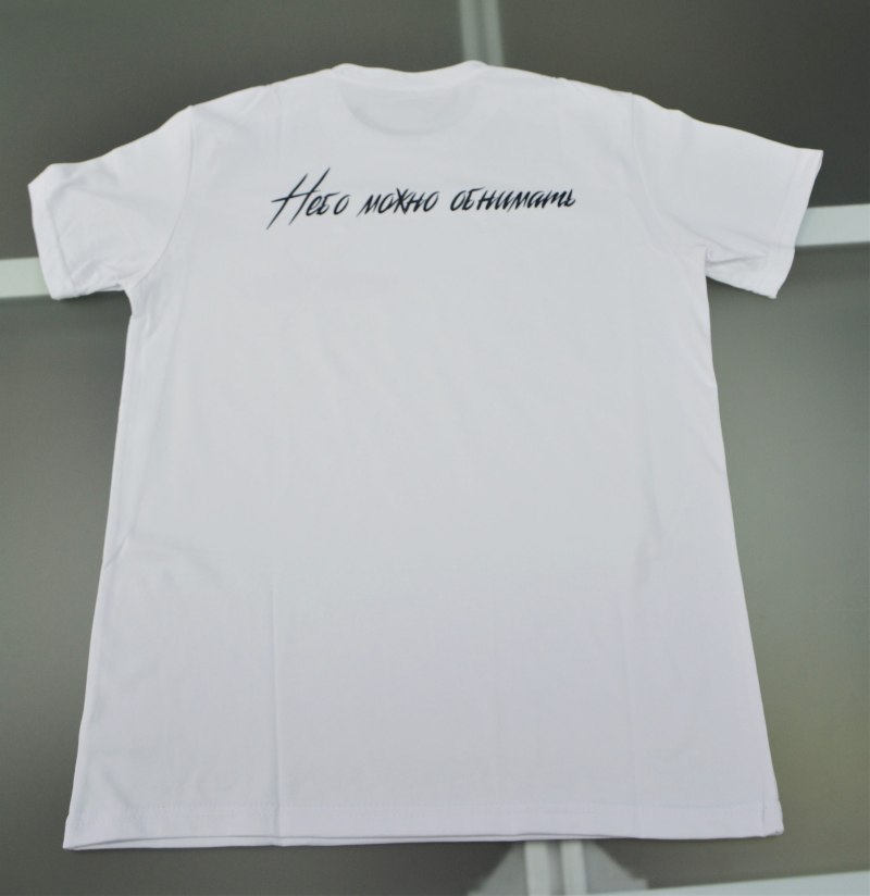 Оригинальные надписи на футболках