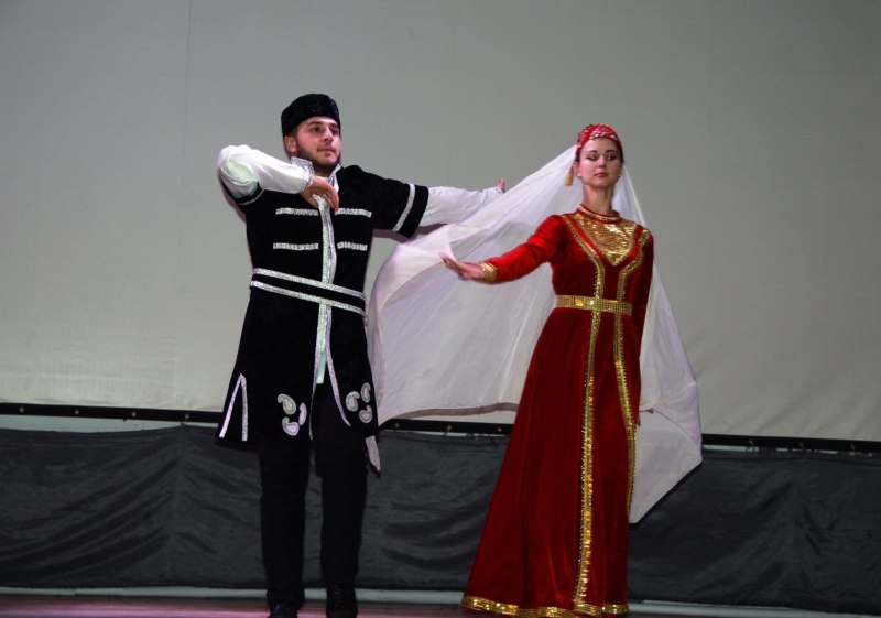 Чахчур азербайджанский национальный костюм