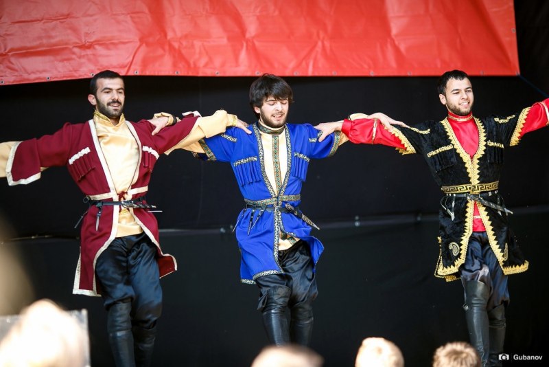 Азербайджанский народный костюм мужской