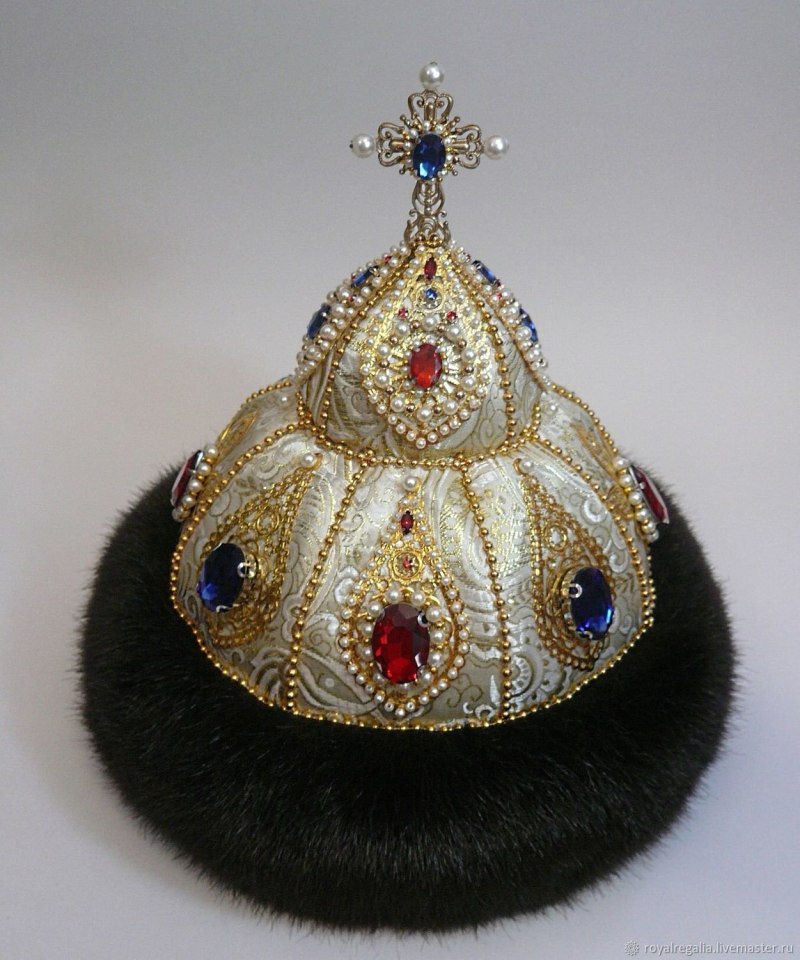 Золотая шапка Мономаха