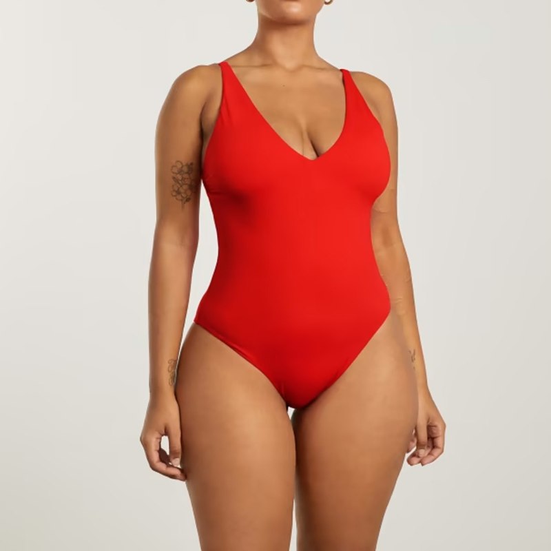 Модные купальники 2023