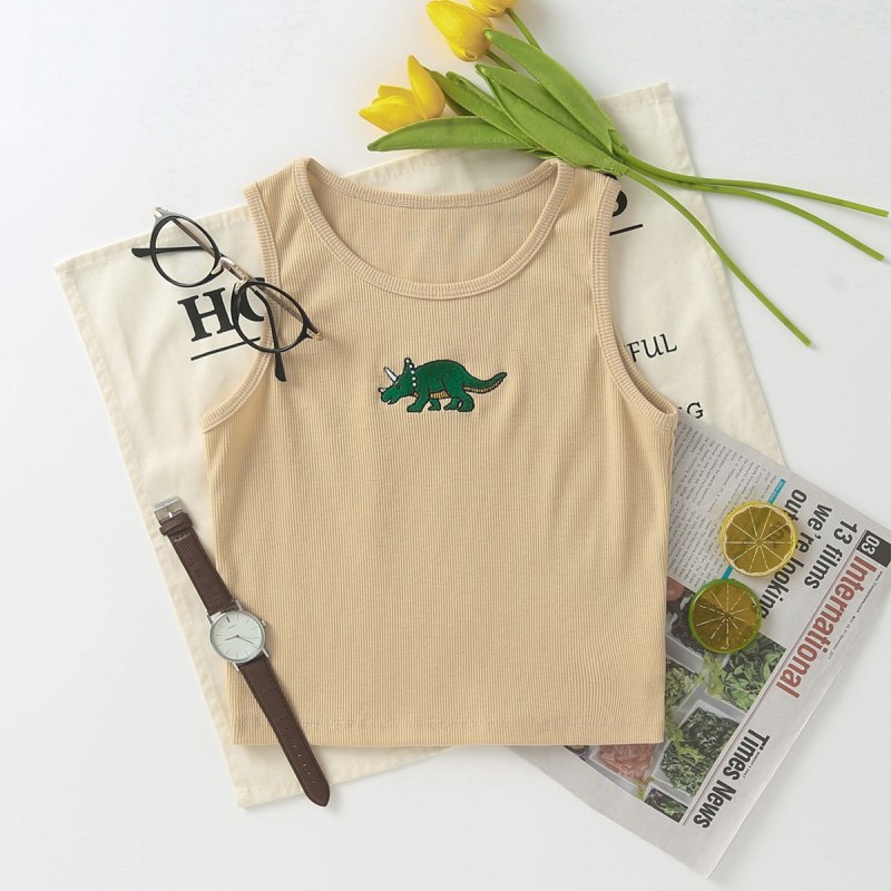 Футболка абрикосового цвета